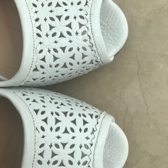 Fratelli Rossetti Slingback 4” Heel Pumps - Picture 2 of 7